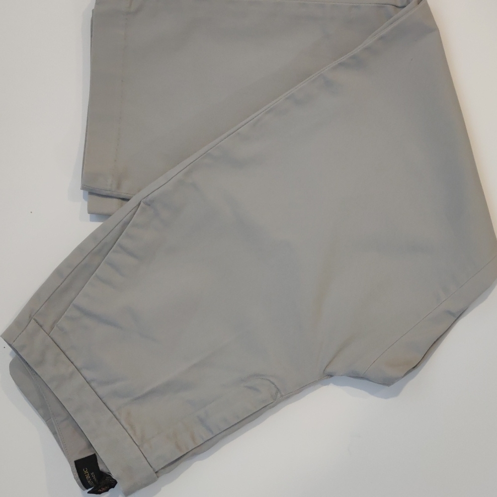 BANANA REPUBLIC PREMIER CHINO